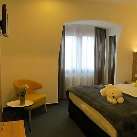 Drei Morgen Hotel