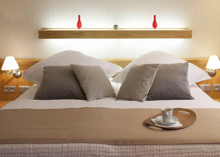 Drei Morgen فندق 3*