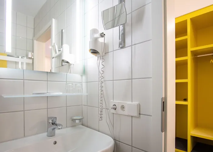 Drei Morgen لينفلدن اشتردين