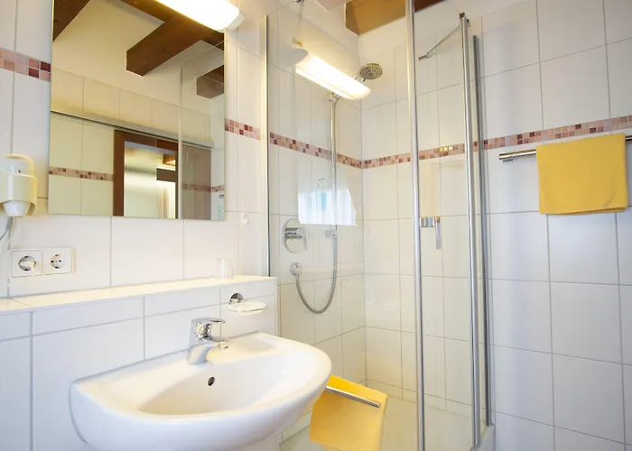 Drei Morgen لينفلدن اشتردين